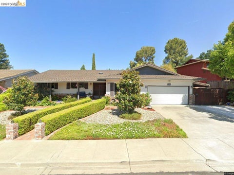 Photo of 4005 Rimrock Dr DR, Antioch, CA 94509 (MLS # 41146167)