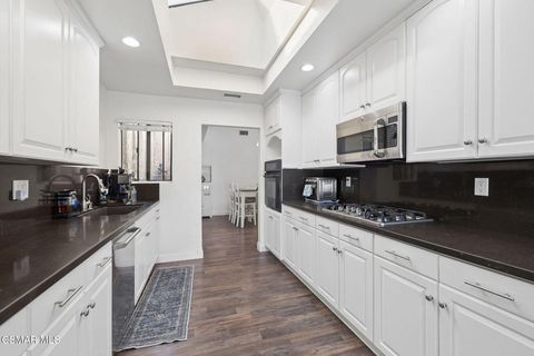 Tiny photo for 499 Sobre Colinas Place, Camarillo, CA 93012 (MLS # 226000969)