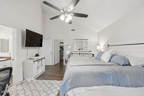 Tiny photo for 499 Sobre Colinas Place, Camarillo, CA 93012 (MLS # 226000969)