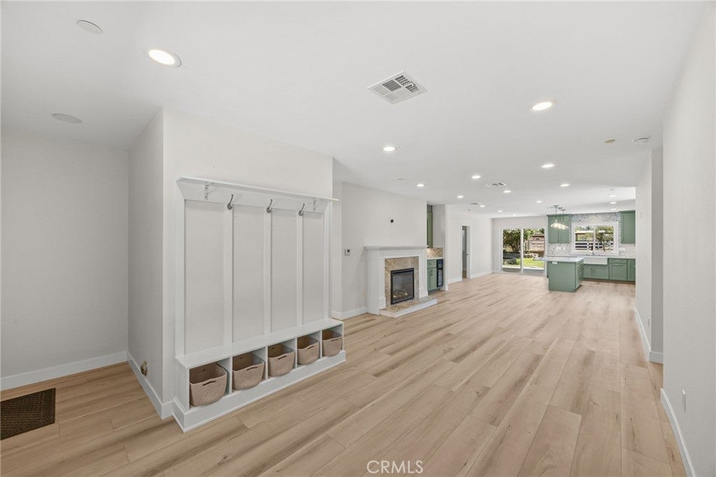 4623 Center Avenue
