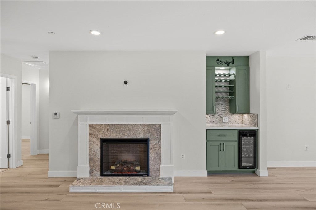 4623 Center Avenue