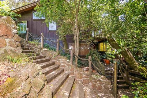 Photo of 21 Red Rock Way Way, San Rafael, CA 94903 (MLS # 41116768)