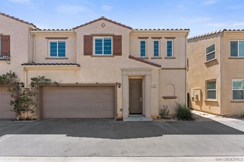 Photo of 305 Paseo Gusto, Palm Desert, CA 92211 (MLS # 260016311SD)