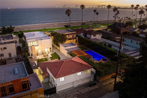 Photo of 2747 E Ocean Boulevard, Long Beach, CA 90803 (MLS # RS26219076)