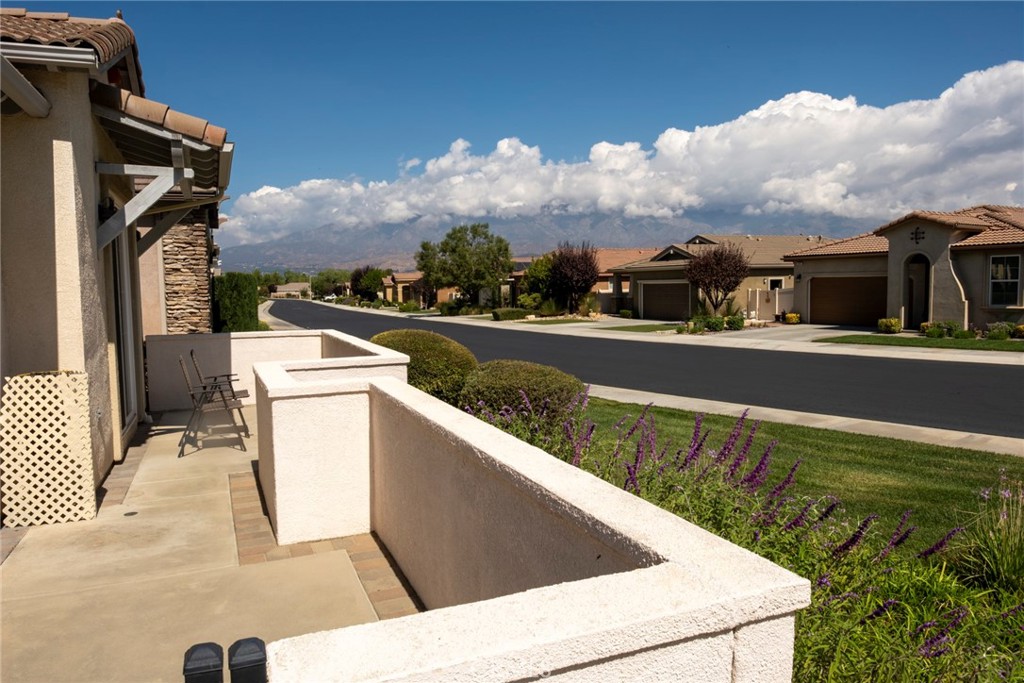 Four Seasons - Residential