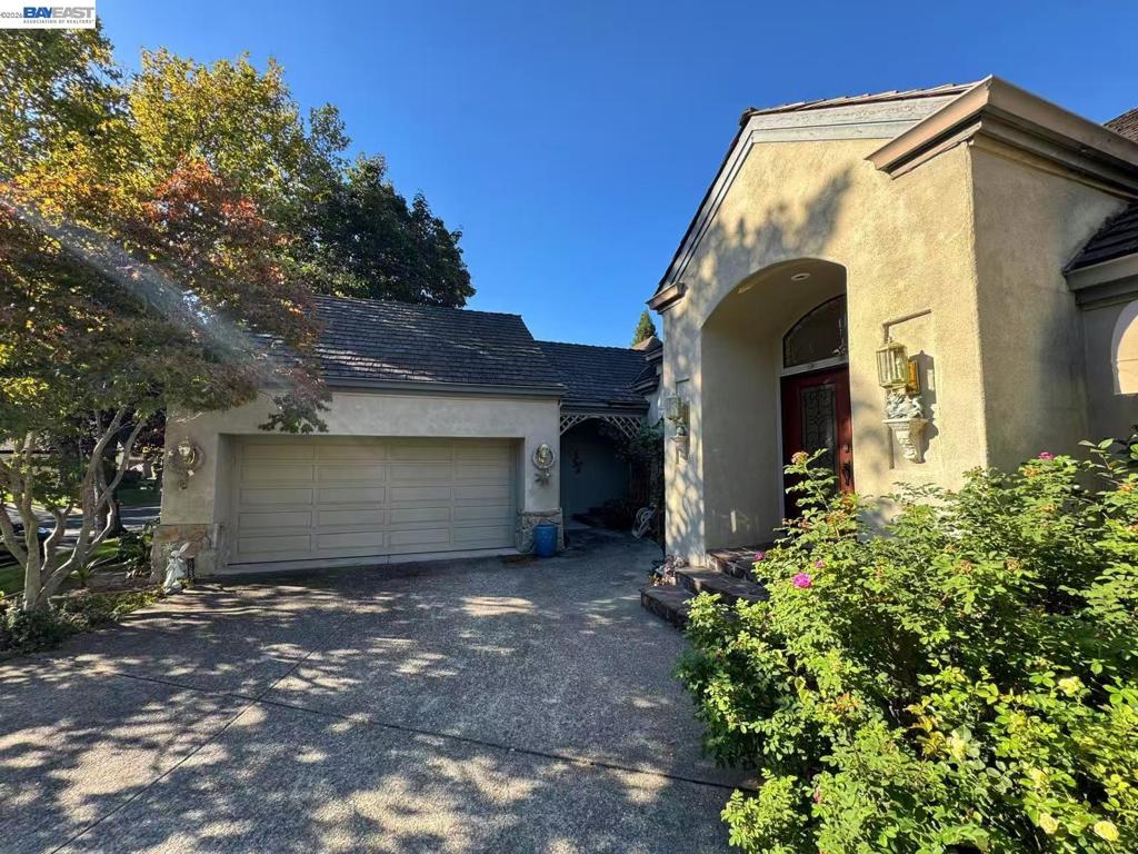 3236 Blackhawk Meadow Dr
