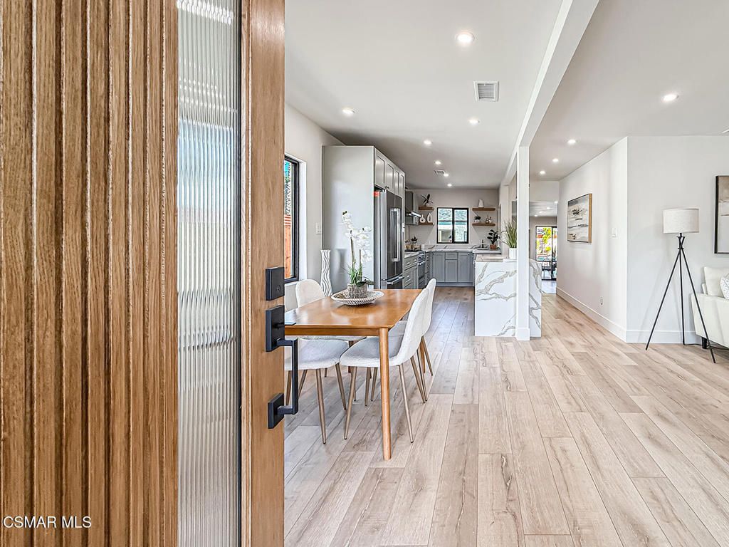 Photo of 7530 Gaviota Avenue, Lake Balboa, CA 91406 (MLS # 225004968)