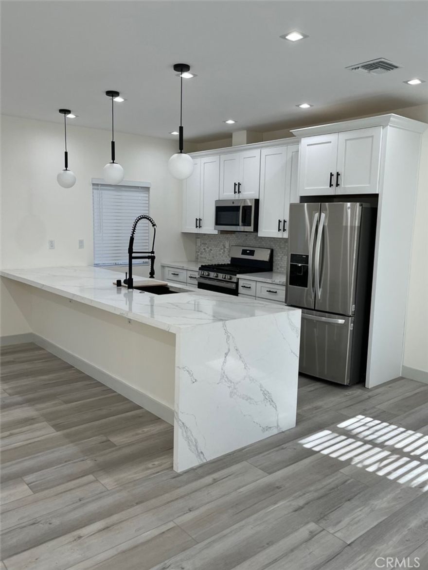 Newly constructed West Hills home! New everything including new kitchen and baths with quartz counters, rock shower enclosures, central A/C, high ceilings, all new appliances including washer/dryer and designer features throughout. Environmental features include large solar system to reduce or eliminate your electricity bill, water recycling and eco-friendly landscape.

Great West Hills neighborhood with outstanding schools. Walk to everything. 
This is an ADU with a shared garage. Ready for occupancy 11/1/2025.  Deposit is one month's rent with good credit.