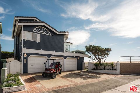 Photo of 1044 Waterbury Lane, Ventura, CA 93001 (MLS # 26662807)