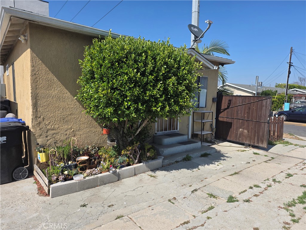 10625 Felton