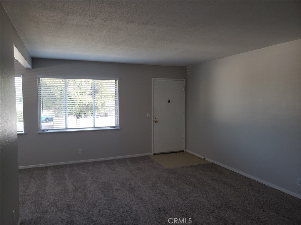 2902 Peppertree Lane