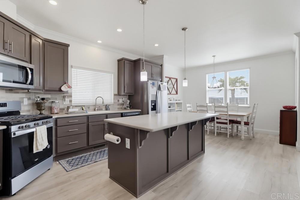 8545 Mission Gorge Rd. 128