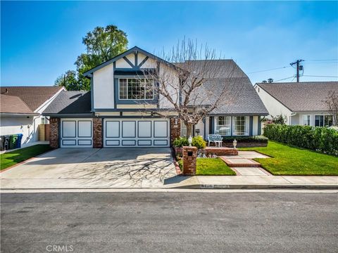 Photo of 6716 Faust Ave, West Hills, CA 91307 (MLS # SR26073081)