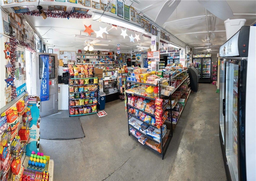 285 W 9th Street