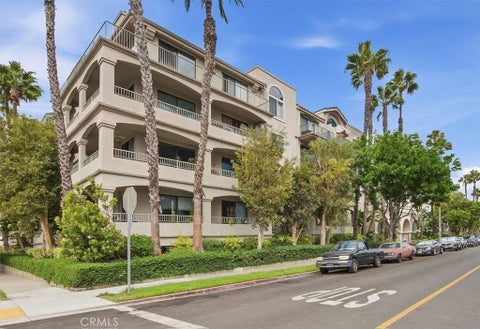 Photo of 555 Maine Ave #330, Long Beach, CA 90802 (MLS # PW26203093)