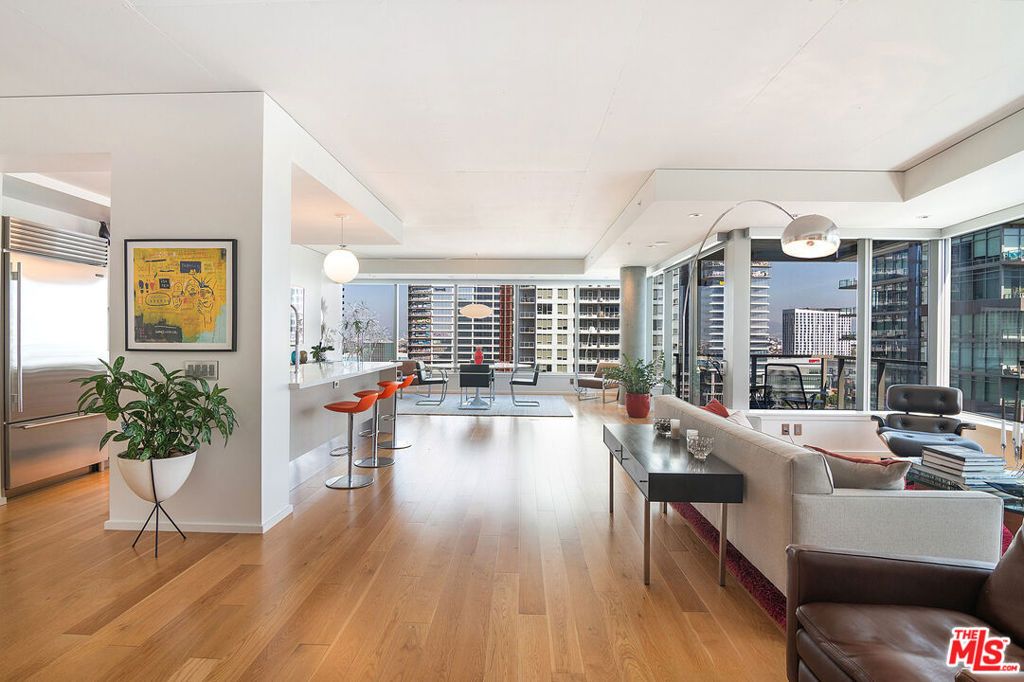 Photo of 1155 S Grand Avenue #1511, Los Angeles, CA 90015 (MLS # 26682225)