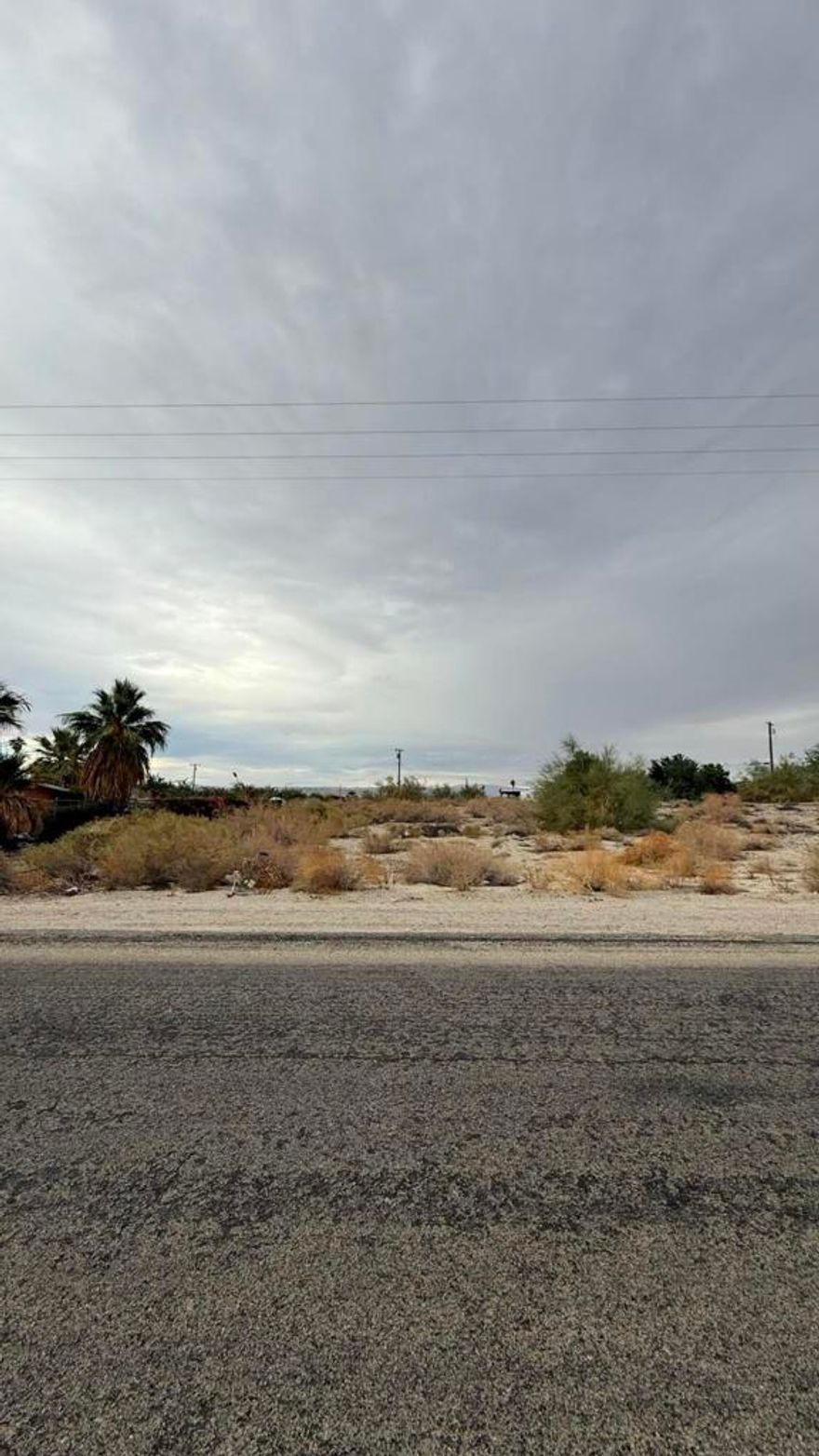 Build your custom home only a few blocks from the Salton Sea surrounded by beautiful views and peaceful area. Come see this clean lot today! Lot is zoned R-1(Buyer to verify) it is a large lot. 23,958sf no off-site improvements. All potential to perform due diligence on services (Water, Gas, Sewer or Electric.)