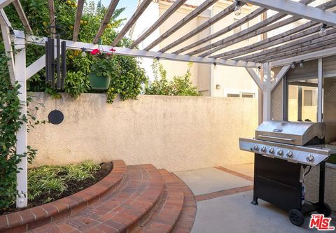 Tiny photo for 23218 Runnymede Street, West Hills, CA 91307 (MLS # 26644641)