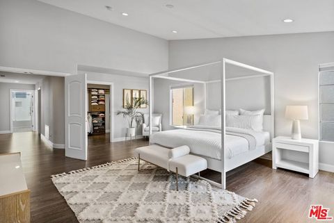 Tiny photo for 23218 Runnymede Street, West Hills, CA 91307 (MLS # 26644641)