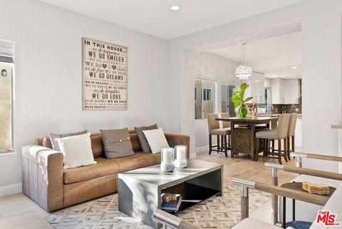 Tiny photo for 23218 Runnymede Street, West Hills, CA 91307 (MLS # 26644641)