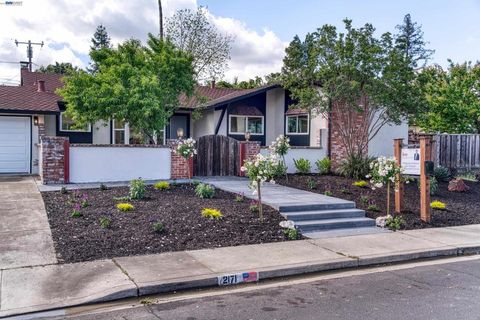 Photo of 2171 Dorsch Rd Rd, Walnut Creek, CA 94598 (MLS # 41130772)