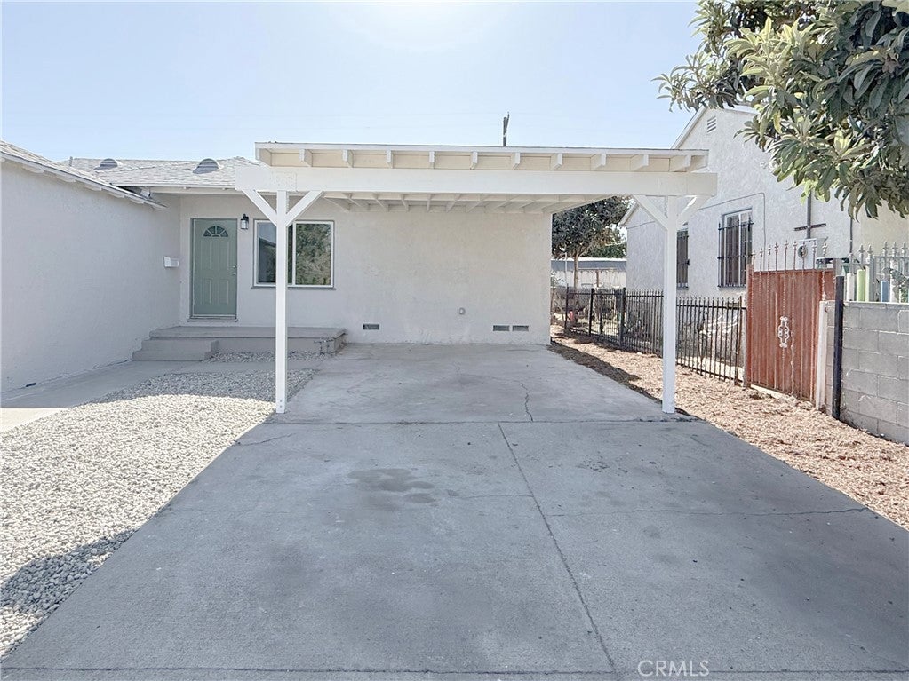 213 N Broadacres Avenue