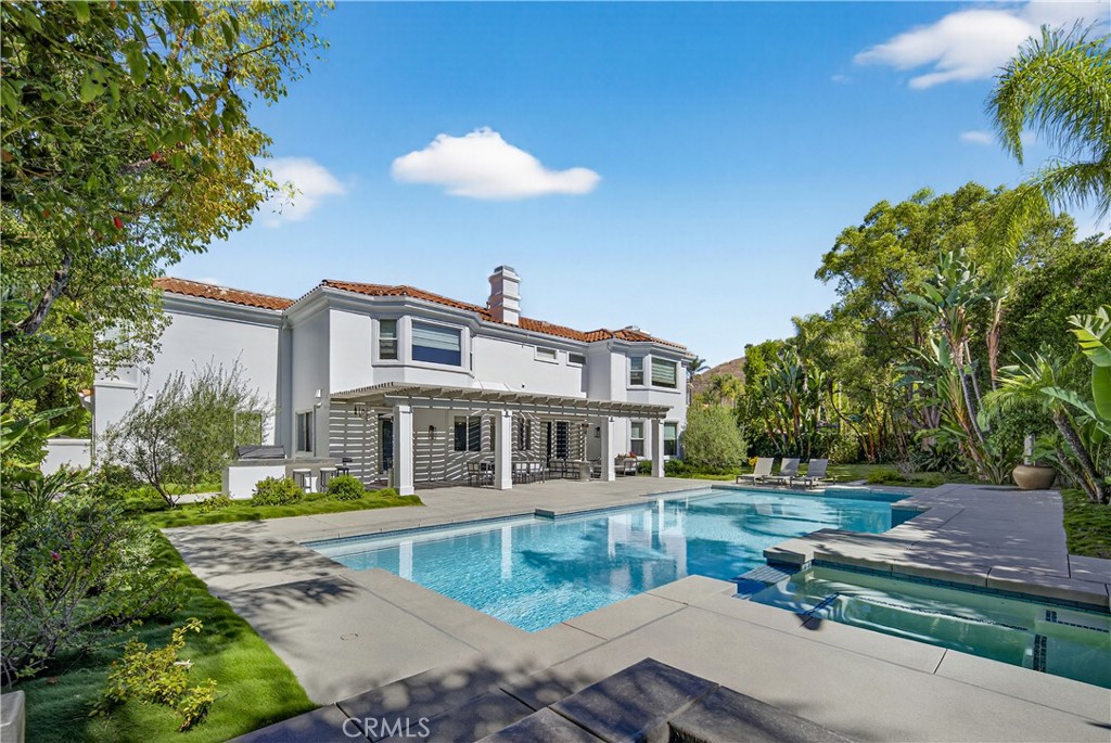 25548 Gaylord Court
