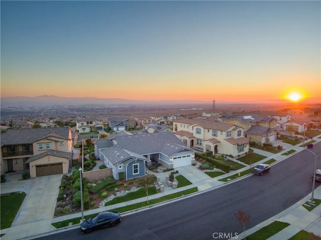 Rancho Cucamonga, California 91739, United States, 3 Bedrooms Bedrooms, ,4 BathroomsBathrooms,Residential,Active,250818