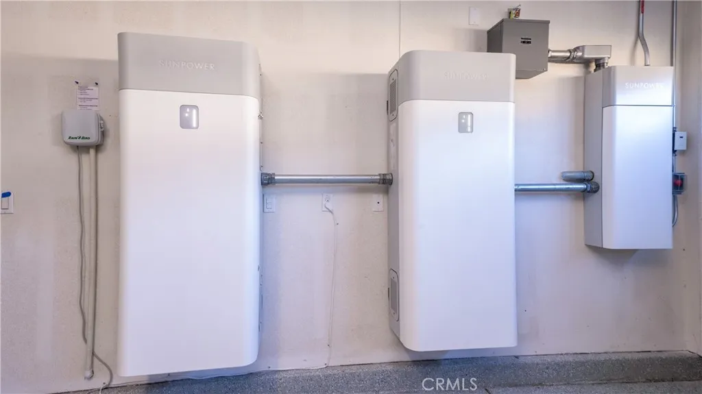 Rancho Cucamonga, California 91739, United States, 3 Bedrooms Bedrooms, ,4 BathroomsBathrooms,Residential,Active,250818