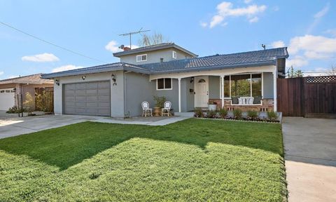 Photo of 5821 Comanche Drive, San Jose, CA 95123 (MLS # ML82037217)