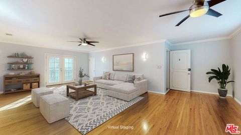 Photo of 432 S Doheny Drive #6, Beverly Hills, CA 90211 (MLS # 26635759)