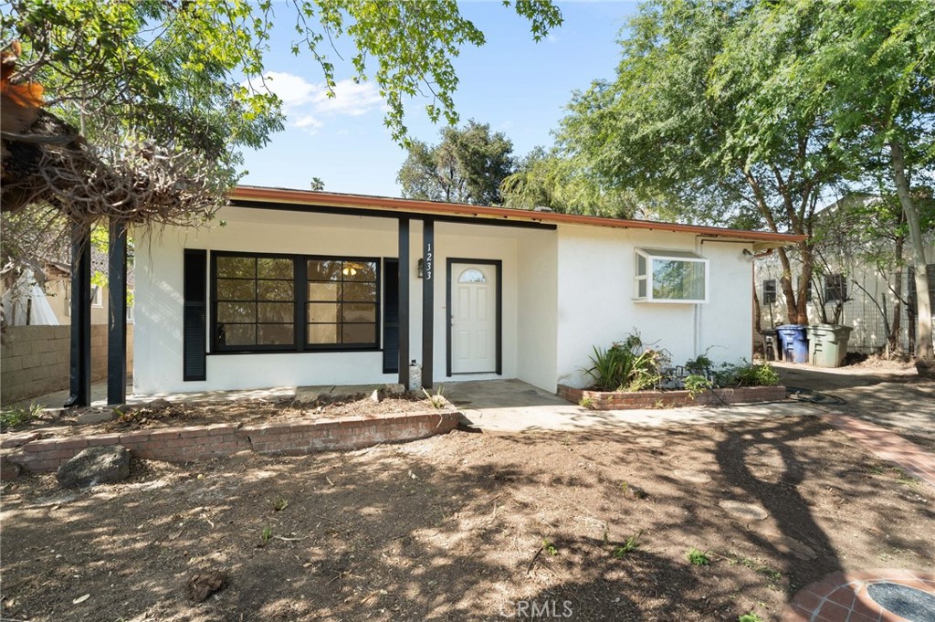 1233 Sonoma Drive
