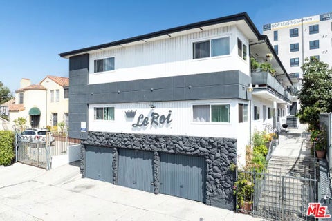 Photo of 254 S Normandie Avenue, Los Angeles, CA 90004 (MLS # 26919127)