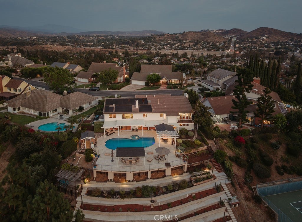 9781 Crestview Circle