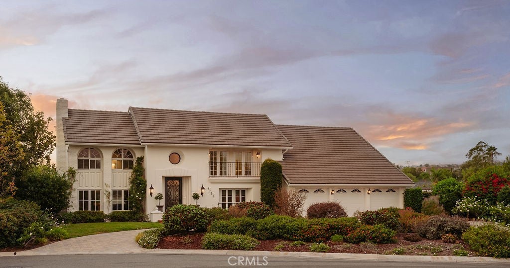 9781 Crestview Circle