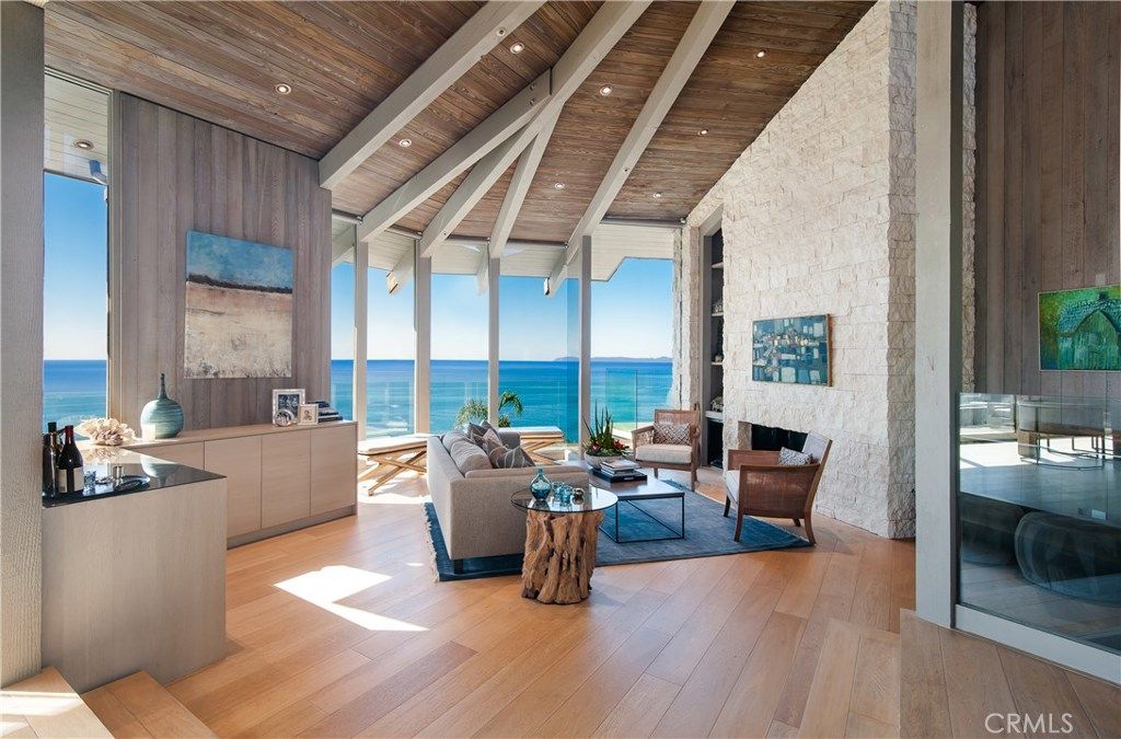 Photo of 709 Kendall Drive, Laguna Beach, CA 92651 (MLS # LG26021189)