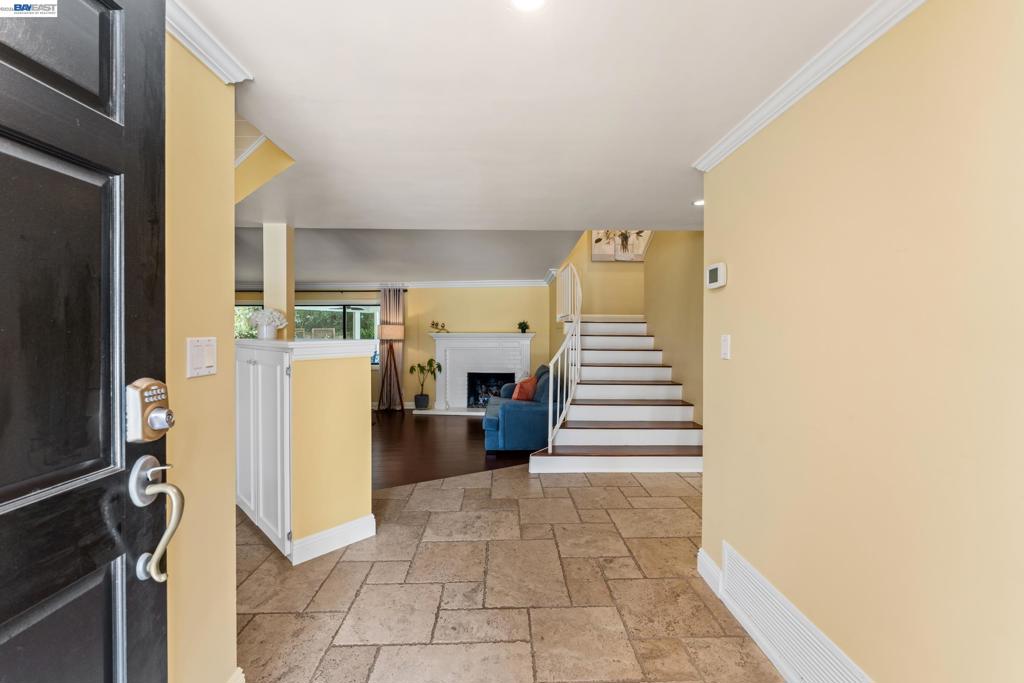 918 Saint Catherine Way