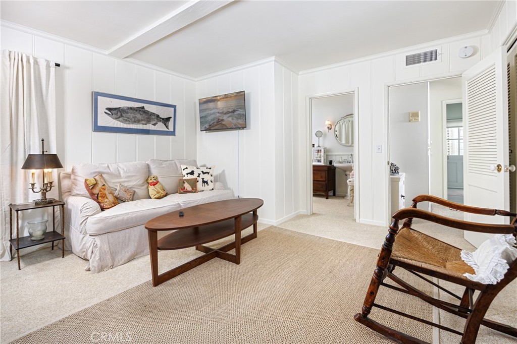 Victoria Beach (VB) - Residential Lease