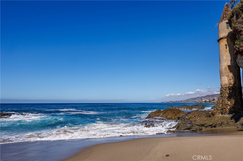 Victoria Beach (VB) - Residential Lease