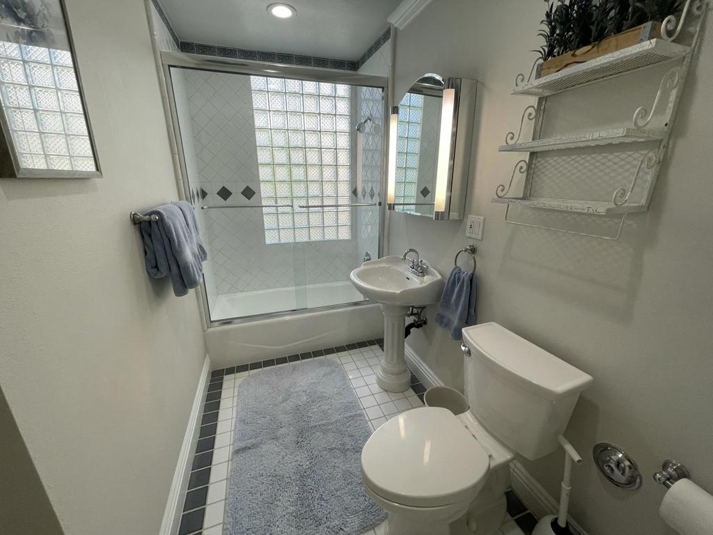 Avondale Country Clu - Residential Lease