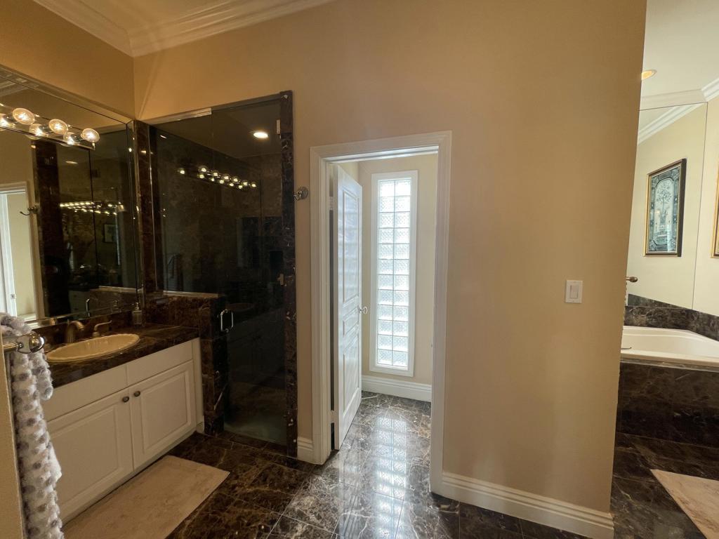 Avondale Country Clu - Residential Lease