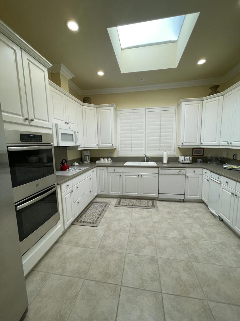 Avondale Country Clu - Residential Lease