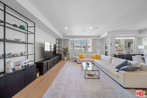Photo of 107 N Swall Drive #402, Los Angeles, CA 90048 (MLS # 25544105) Photo of 107 N Swall Drive #402, Los Angeles, CA 90048 (MLS # 25544105)