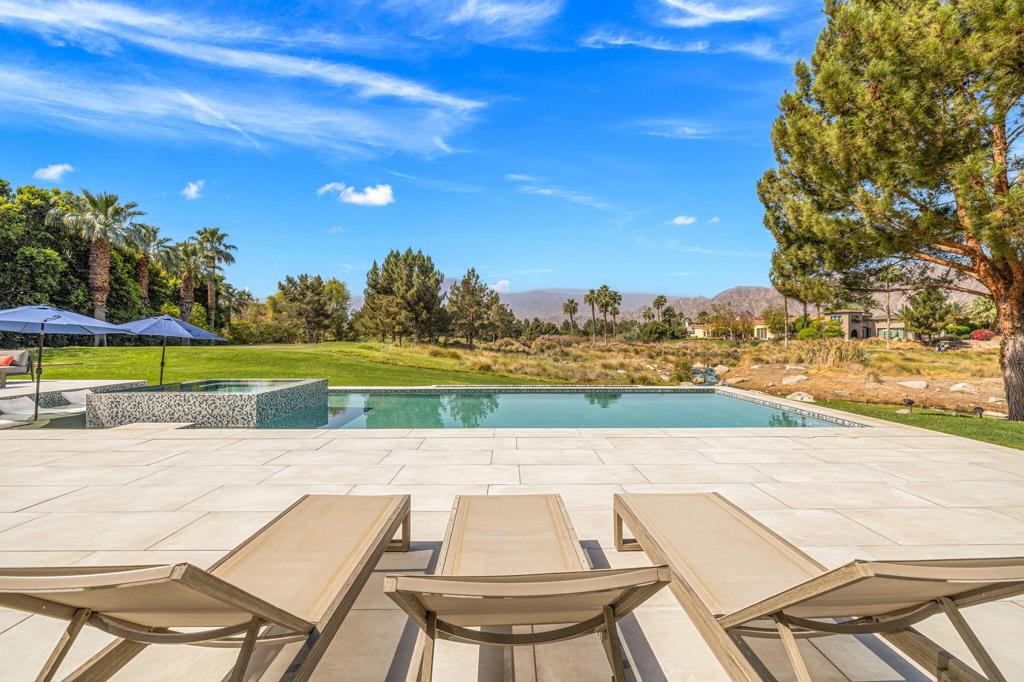The Hideaway - Residential