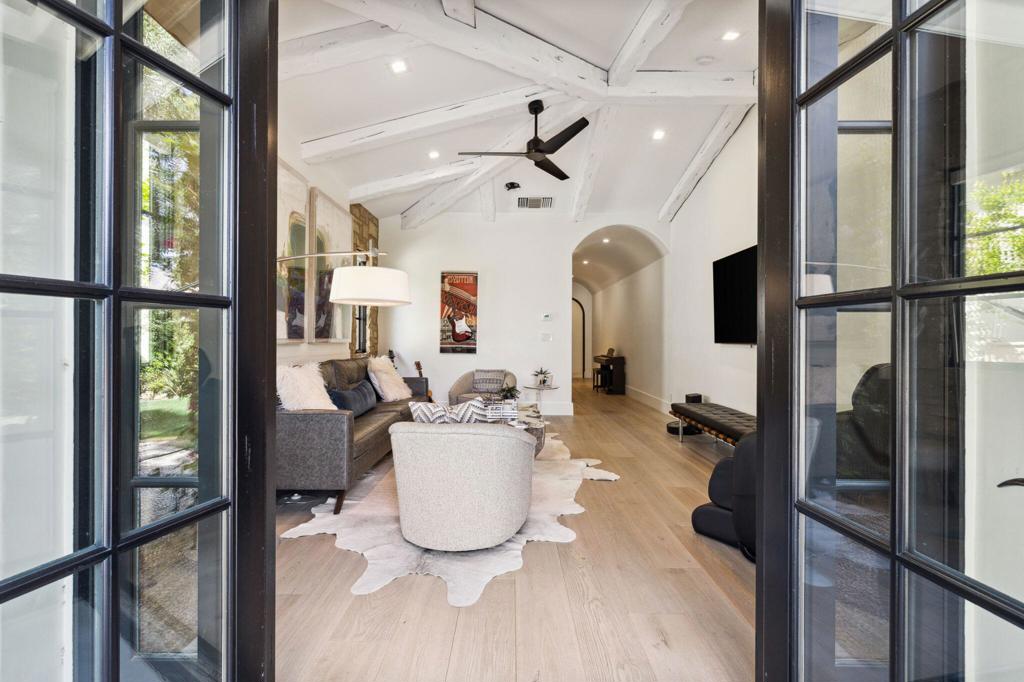 The Hideaway - Residential