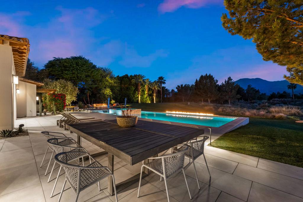 The Hideaway - Residential