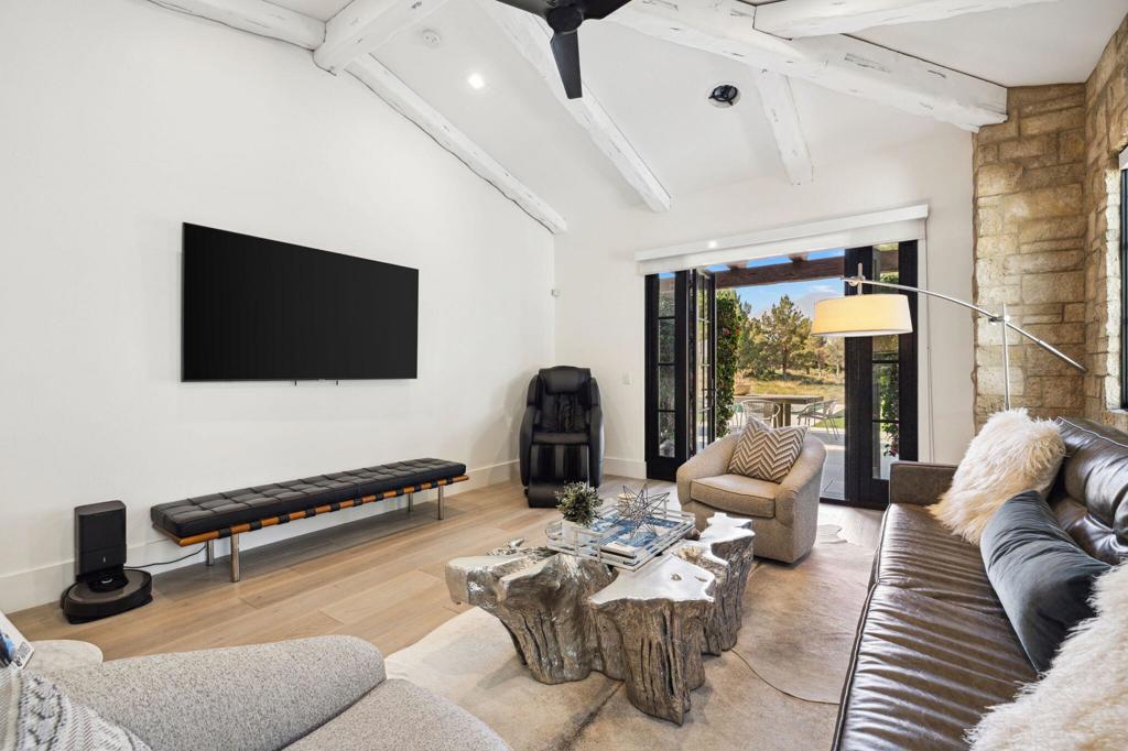 The Hideaway - Residential