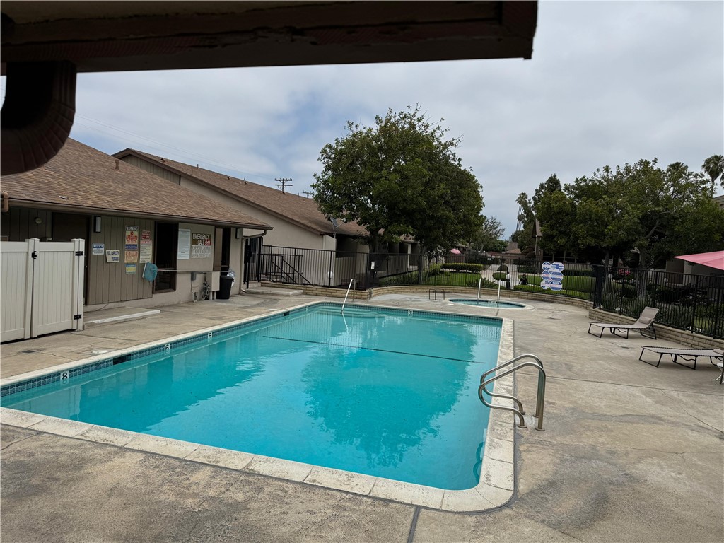 278 N Wilshire Ave Avenue B21