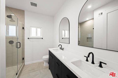Tiny photo for 336 N Reno Street, Los Angeles, CA 90026 (MLS # 26102866)