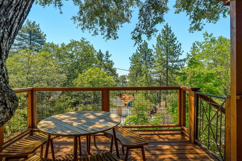 24945 Marion Ridge Drive